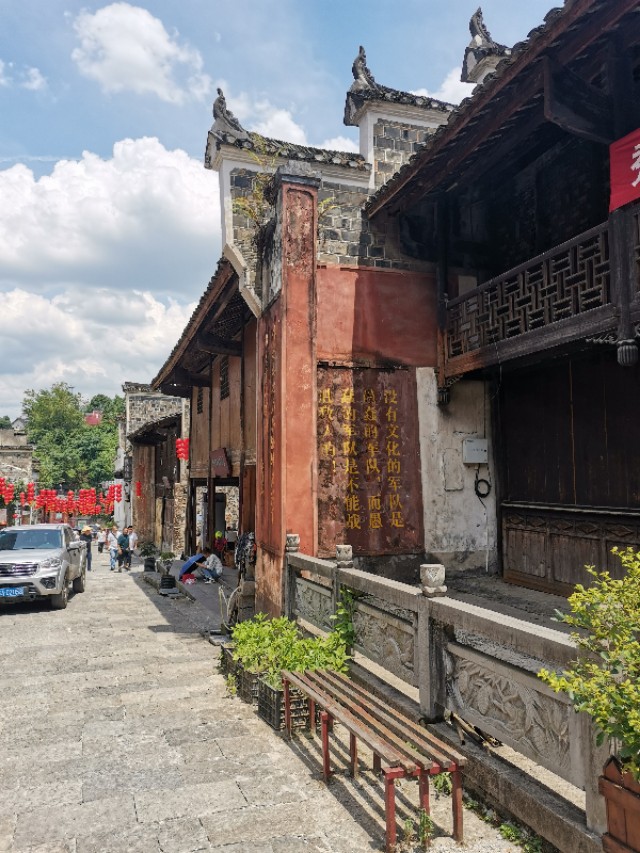 湘西张家界旅游攻略,想去桂林和张家界游玩攻略