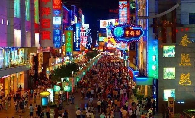 成都是诗意的城市,成都是一个充满诗情画意的城市