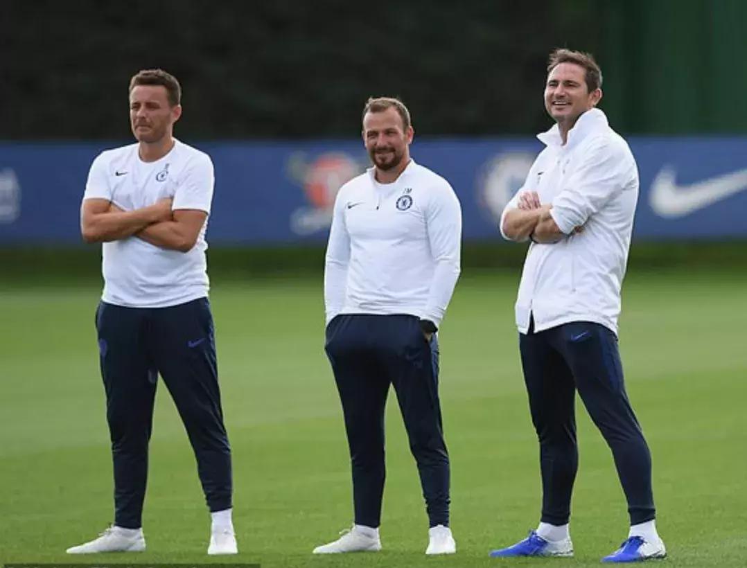 蓝军青训效力西汉姆,蓝军青训球员