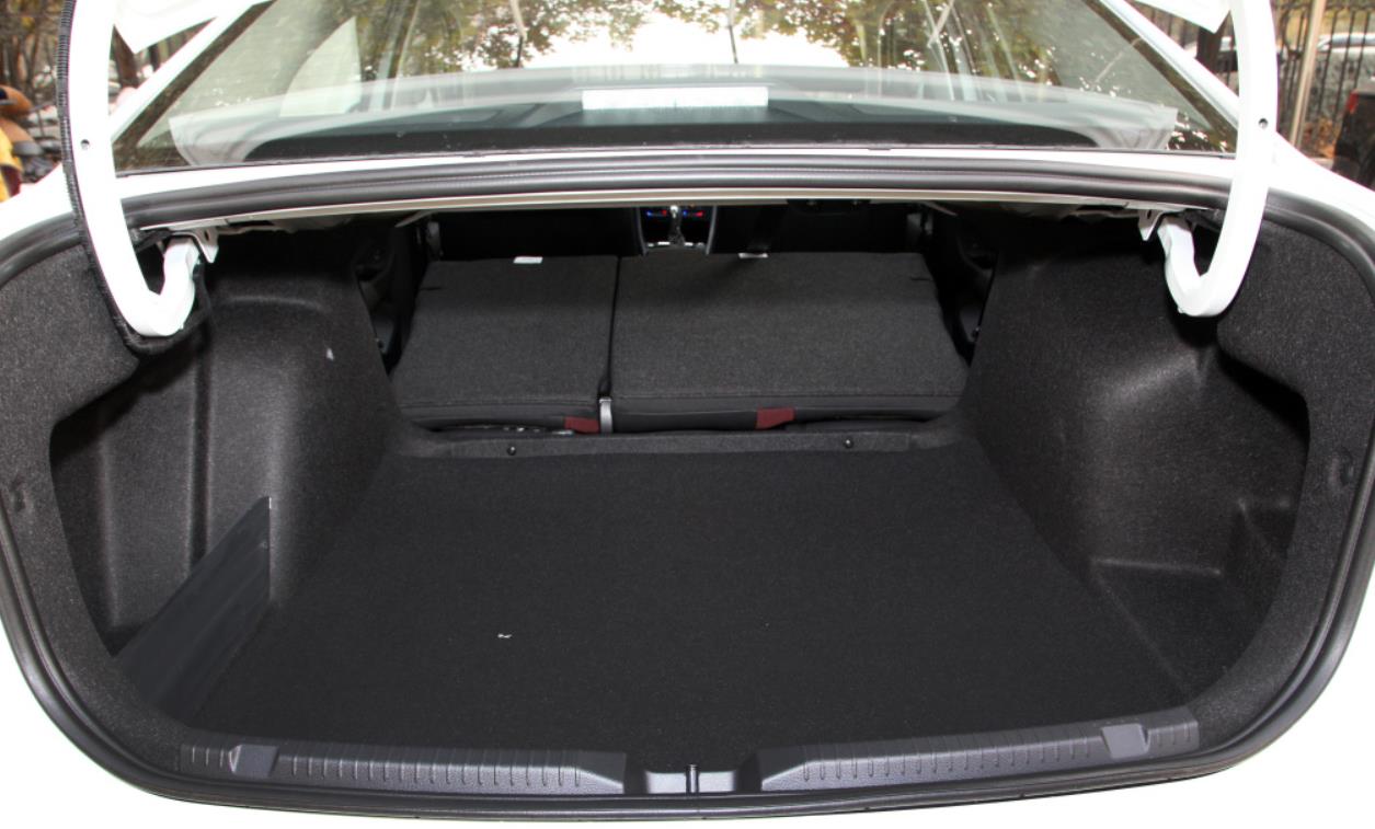 大众宝来桑塔纳优缺点,2014年的大众宝来1.6自动挡优缺点