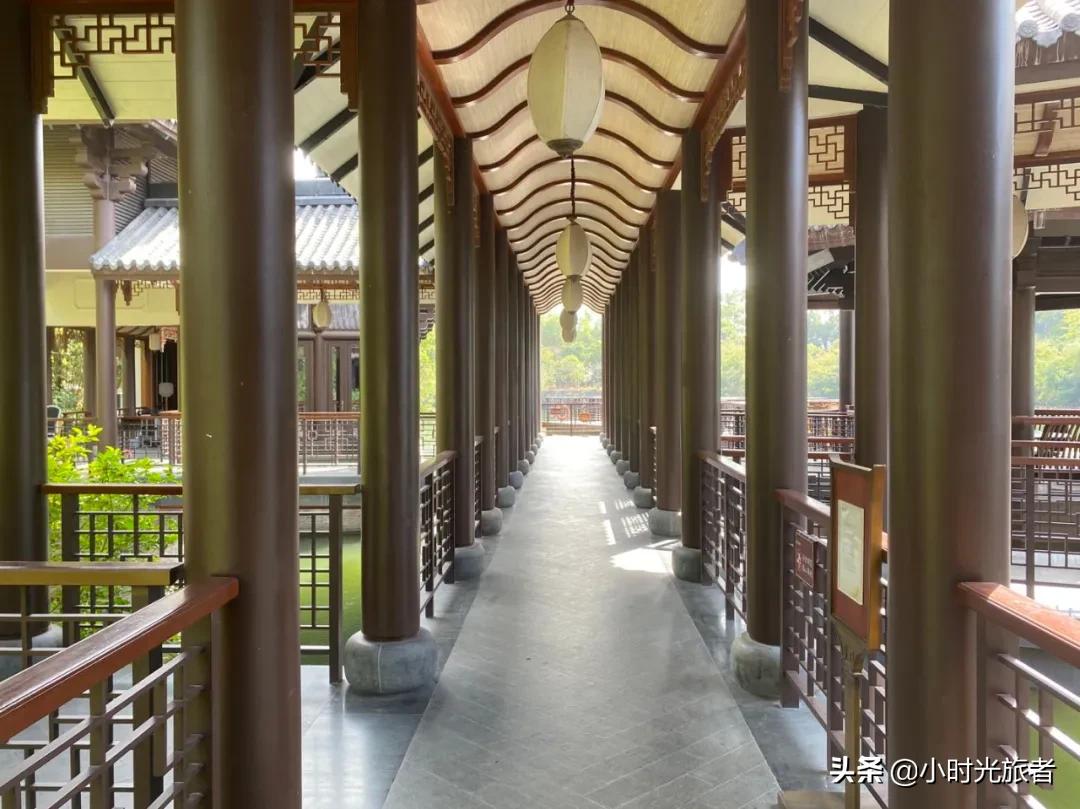 惠州又一避世乌托邦，泡“岭南第一汤”，瀑布无边泳池，如诗如画