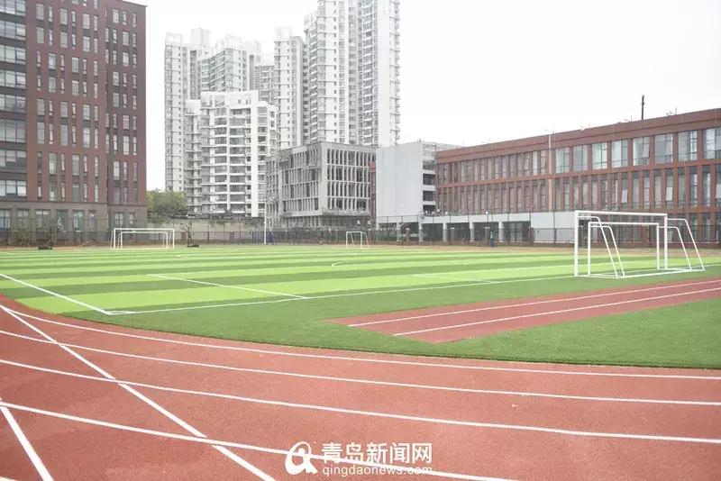青岛海信学校今起报名，小学学费4.5万/年！附海量实景图