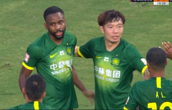 右脚射门左脚解围卢卡库,巴坎布进球被吹瞬间