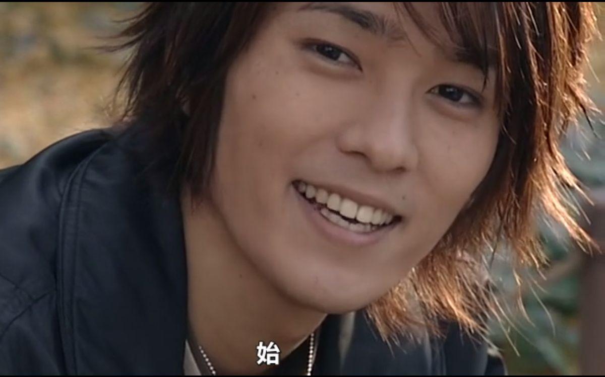 骑士本就是一场悲剧，身在假面之下的是责任和觉悟撑起了坚强