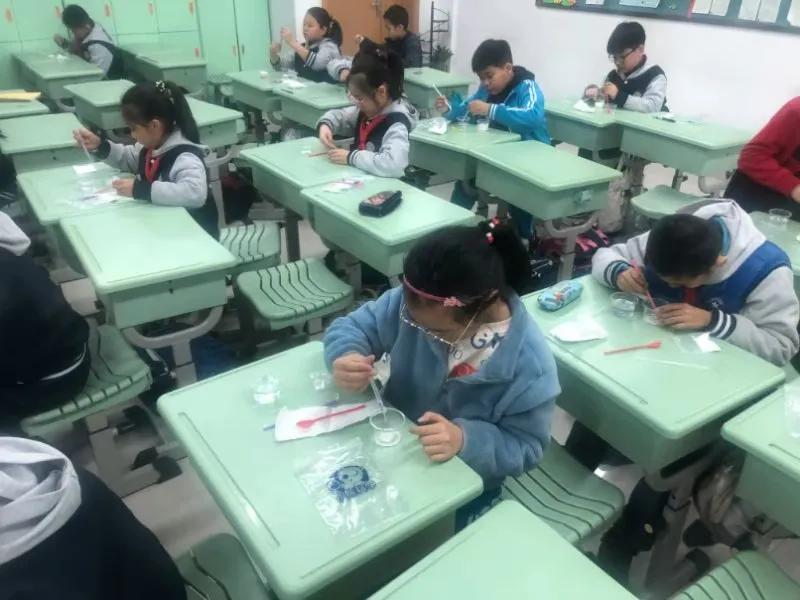 小学有特色的社团活动课,胶州市第六实验小学运动会
