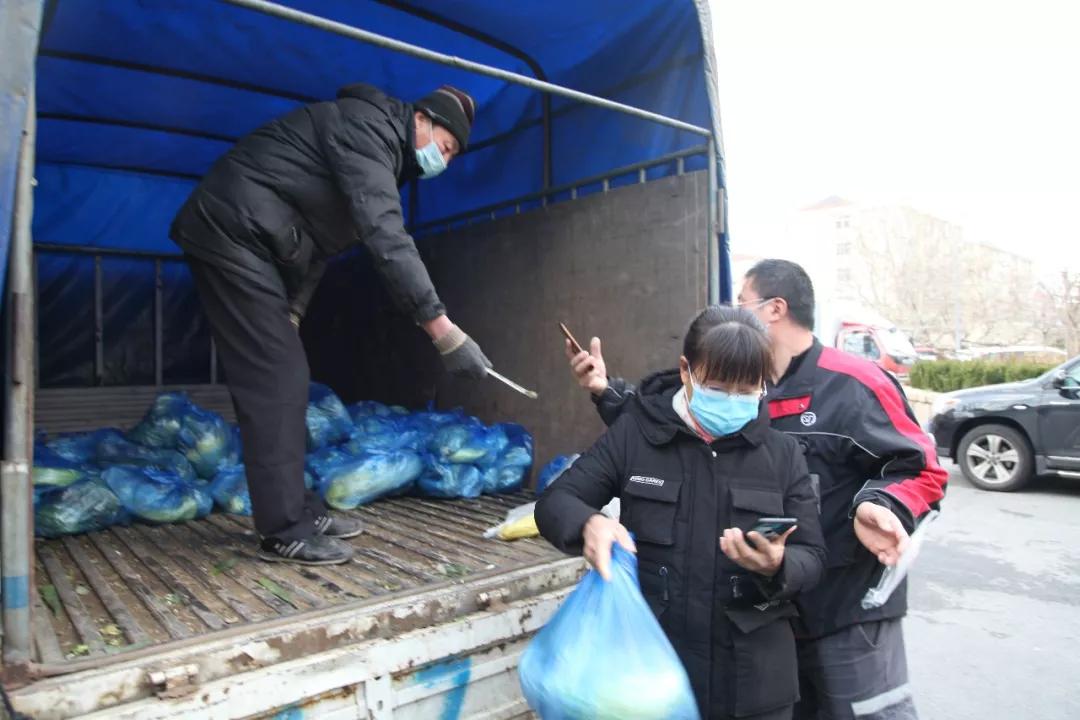 贴心举措暖人心上门服务解民忧,威海高区用温情服务打开群众心结