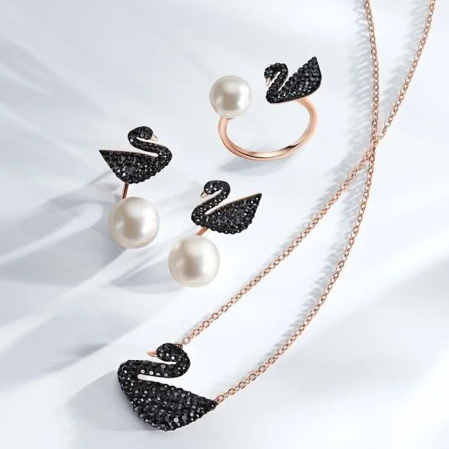 3折！火了125年的施华洛世奇，凭什么让女人无法拒绝？