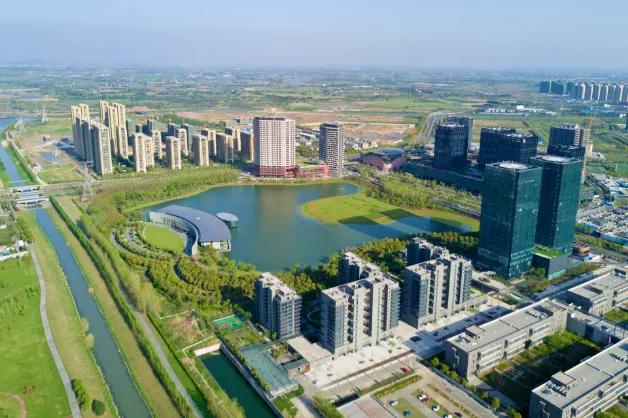 南京未来网络小镇悠谷,南京未来网络小镇悠湖之畔