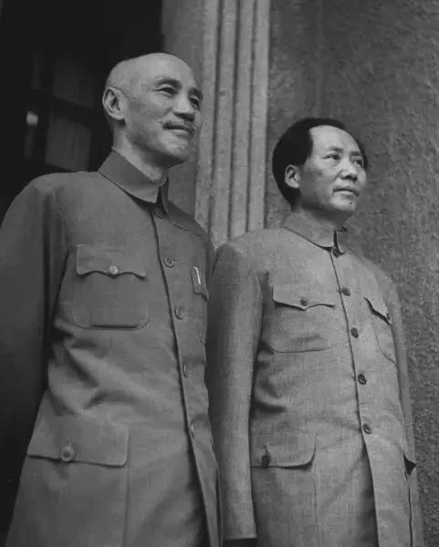 重庆和谈：毛*东泽**和蒋介石面对面的较量
