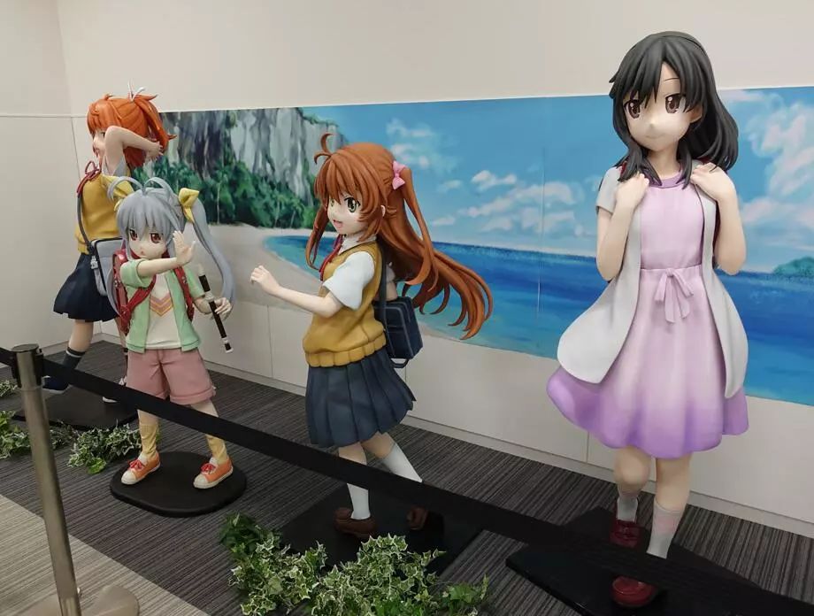 多名等身大“老婆”手办，现身宅男圣地，阿宅：我全都要！