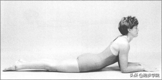 腰椎间盘突出跑步好还是跳绳好,腰椎间盘4-5节突出可以跑步吗