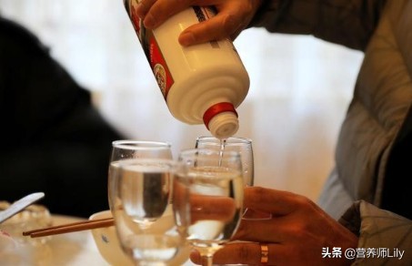 酒后脸色发紫怎么缓解,酒后脸色变紫