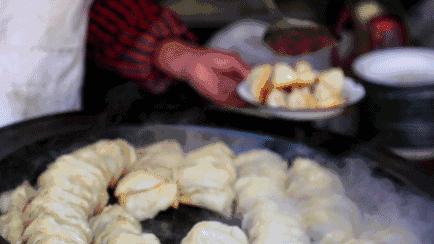 早餐界的“扛把子”，宁可扶墙走也不能错过的一家锅贴店