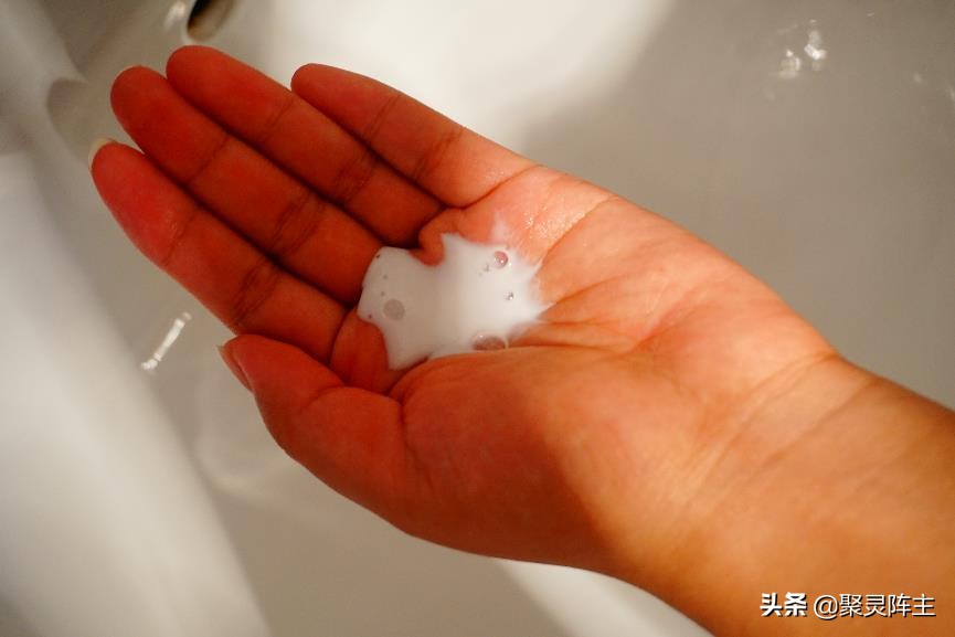 洗发水推荐控油蓬松去头皮屑男生,男士洗发水排行榜第一名去屑止痒