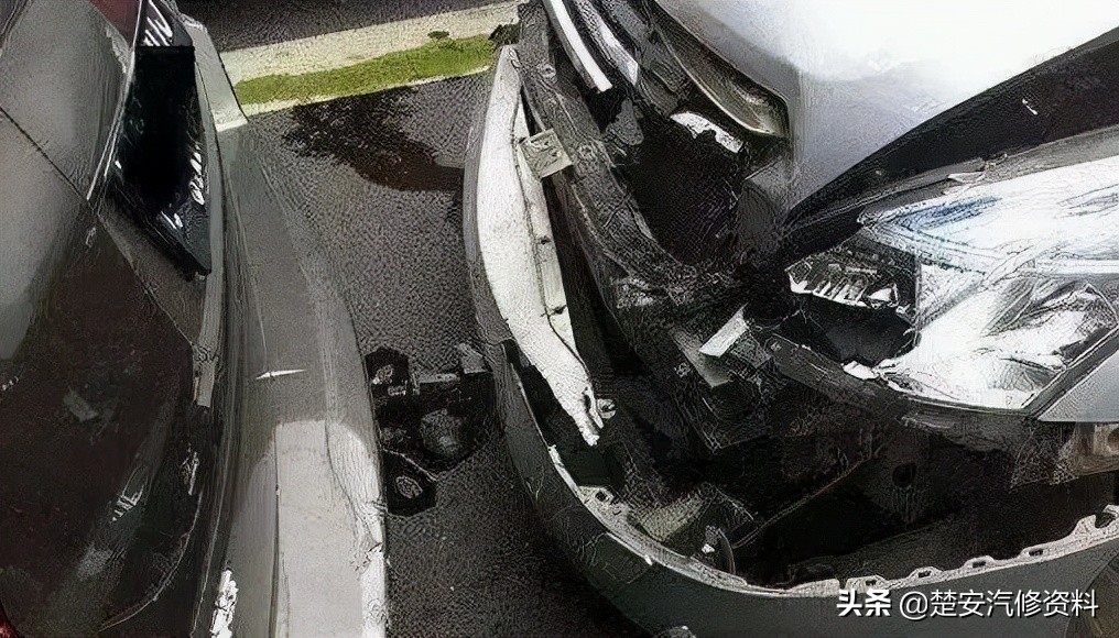 装有流氓钩的车被追尾怎么定责,装了流氓钩追尾谁的责任