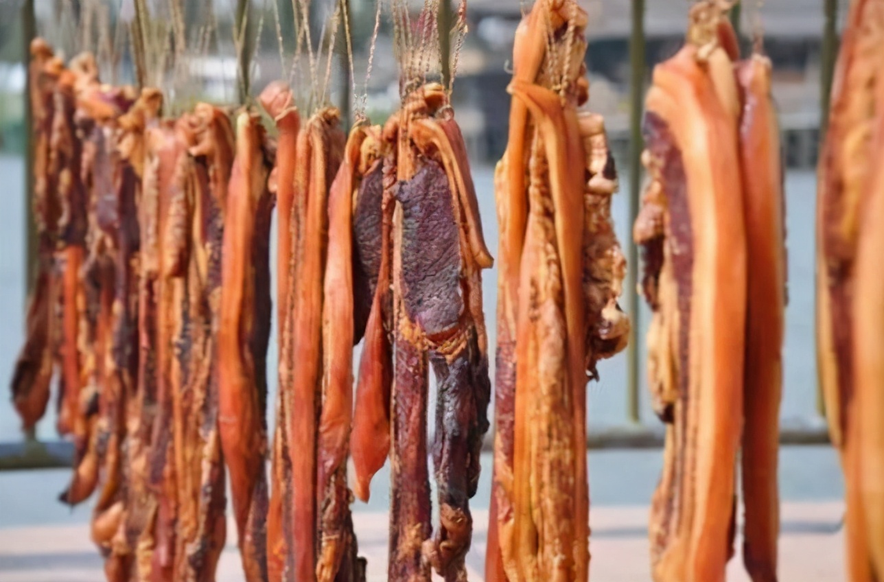 腊肉腌制太咸怎么补救,腊肉腌咸了怎么办