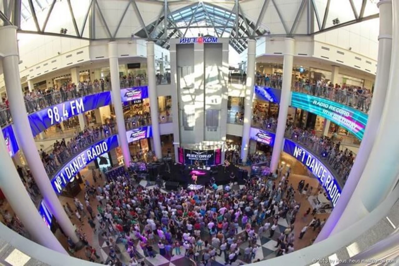 莫斯科伏龙芝购物店 (莫斯科购物指南)