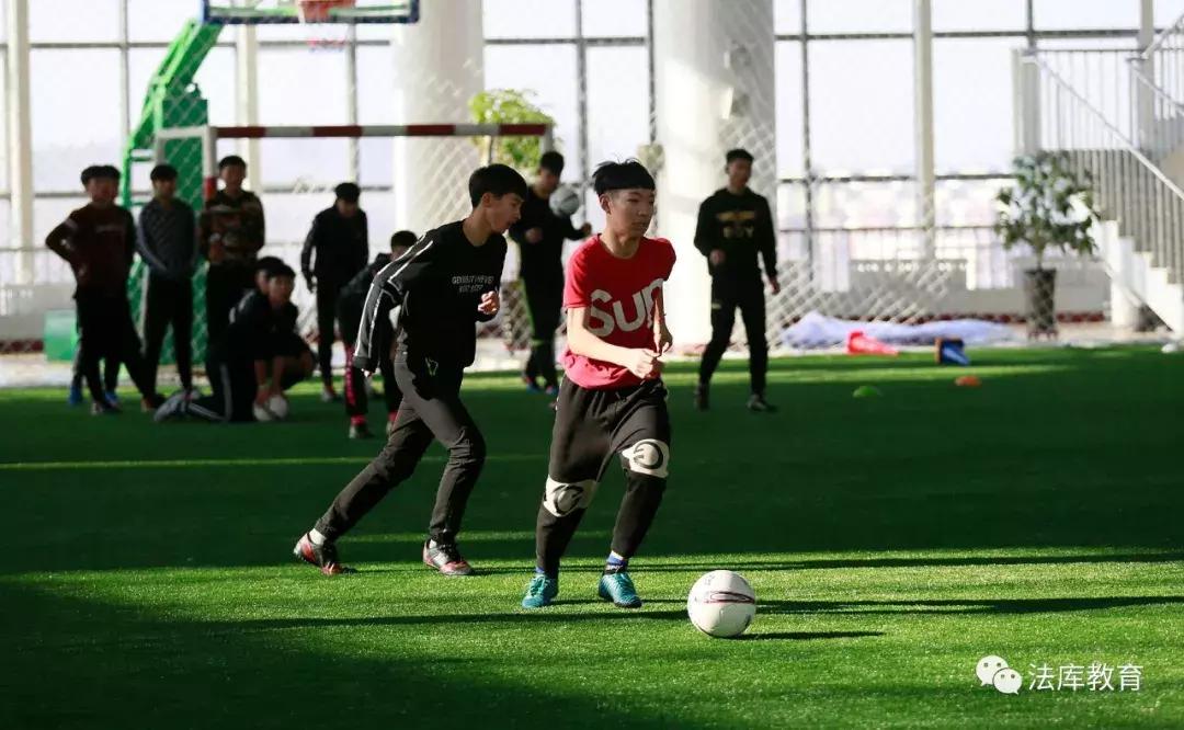 全国校园足球满天星训练营,全国青少年冬季足球训练营