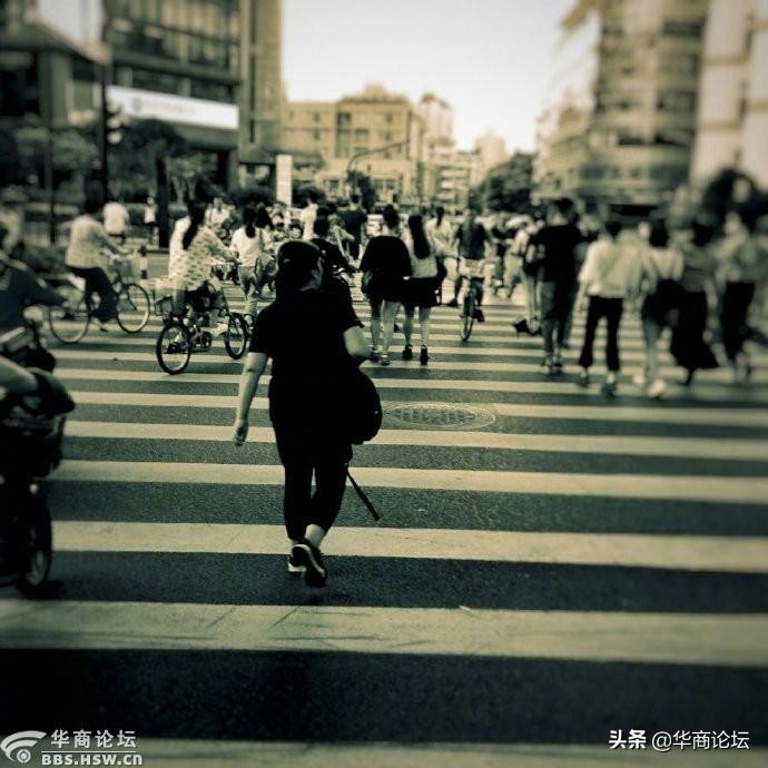 每日最陕西｜西安一小区仅有291个地面车位，竟让400多业主都交钱，物业工作人员：“业主要交也不能阻止啊”