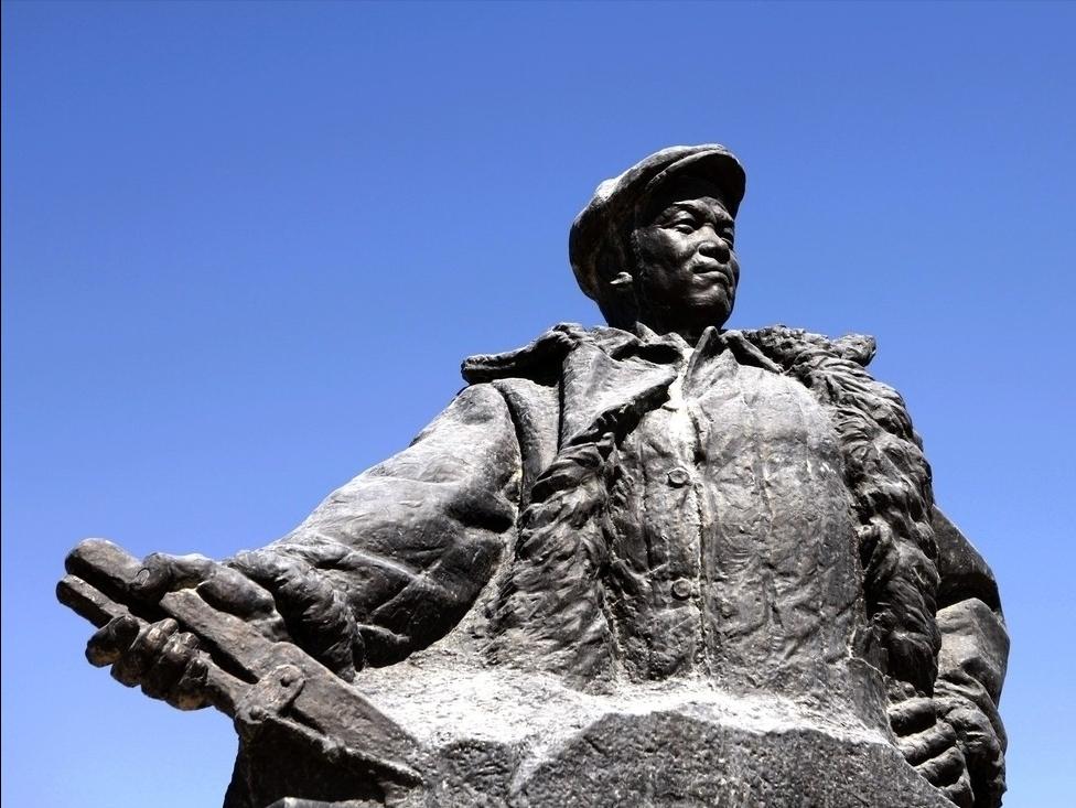 中国什么时候开始发展重工业,一五时期为什么要发展重工业