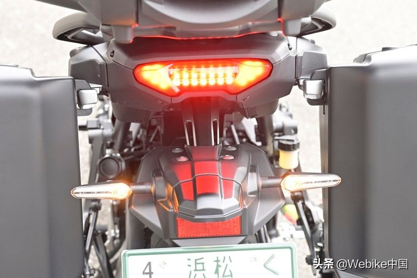 闆呴┈鍝坱racer9鍥藉唴鍞环,闆呴┈鍝坱racer9gt璇勬祴