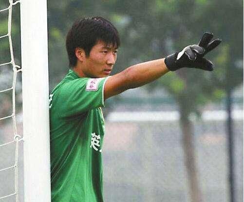 石柯爆泰山引援,石柯被打事件视频后续