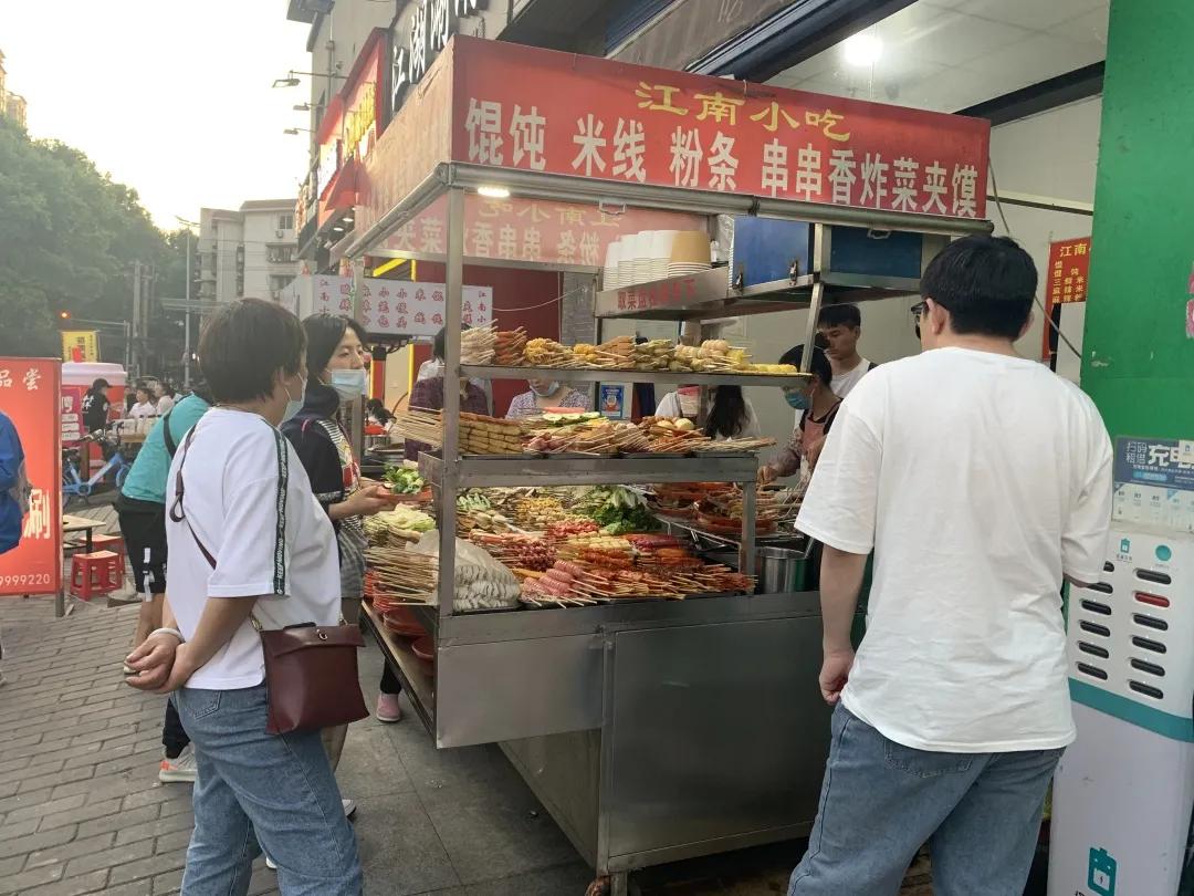 青山建设6路必吃的十大馆子,建湖必吃的馆子大全