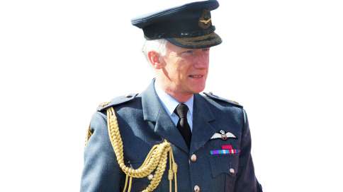 海湾战争英国指挥官,英国皇家陆军海陆空总司令