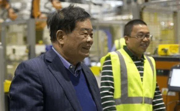 年薪12万被曹德旺免职的总经理,曹德旺开除年薪80万高管