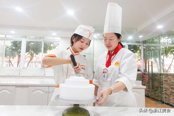 自学西点技术开店,自学西点蛋糕去哪里学