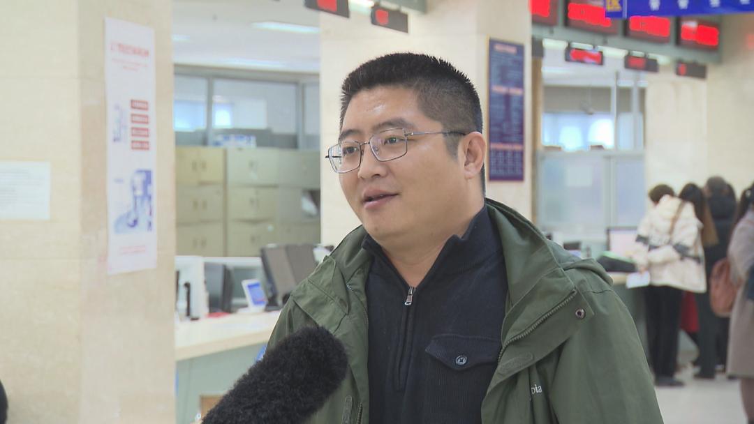 本市大力推动政务服务一网通办,政务服务一网通办百姓办事更方便