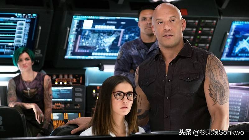 游戏午报：黑曜石将于TGA公布新游戏；《战争机器》电影换新编剧