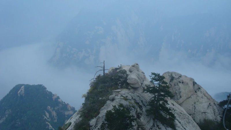 华山北峰到中峰东峰时间,北峰到东峰一定通过中峰吗