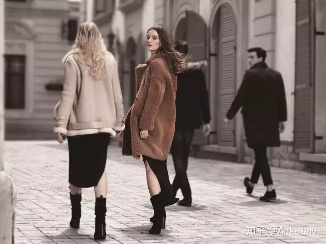 你穿过最便宜的衣服多少钱,你穿过最贵的衣服是什么