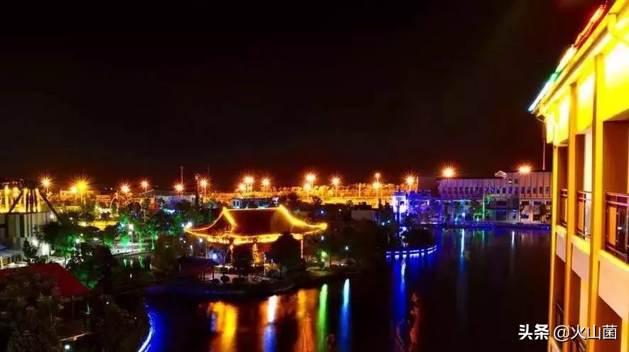 逃离高温“熔炉”，南方的夏天就该玩雪