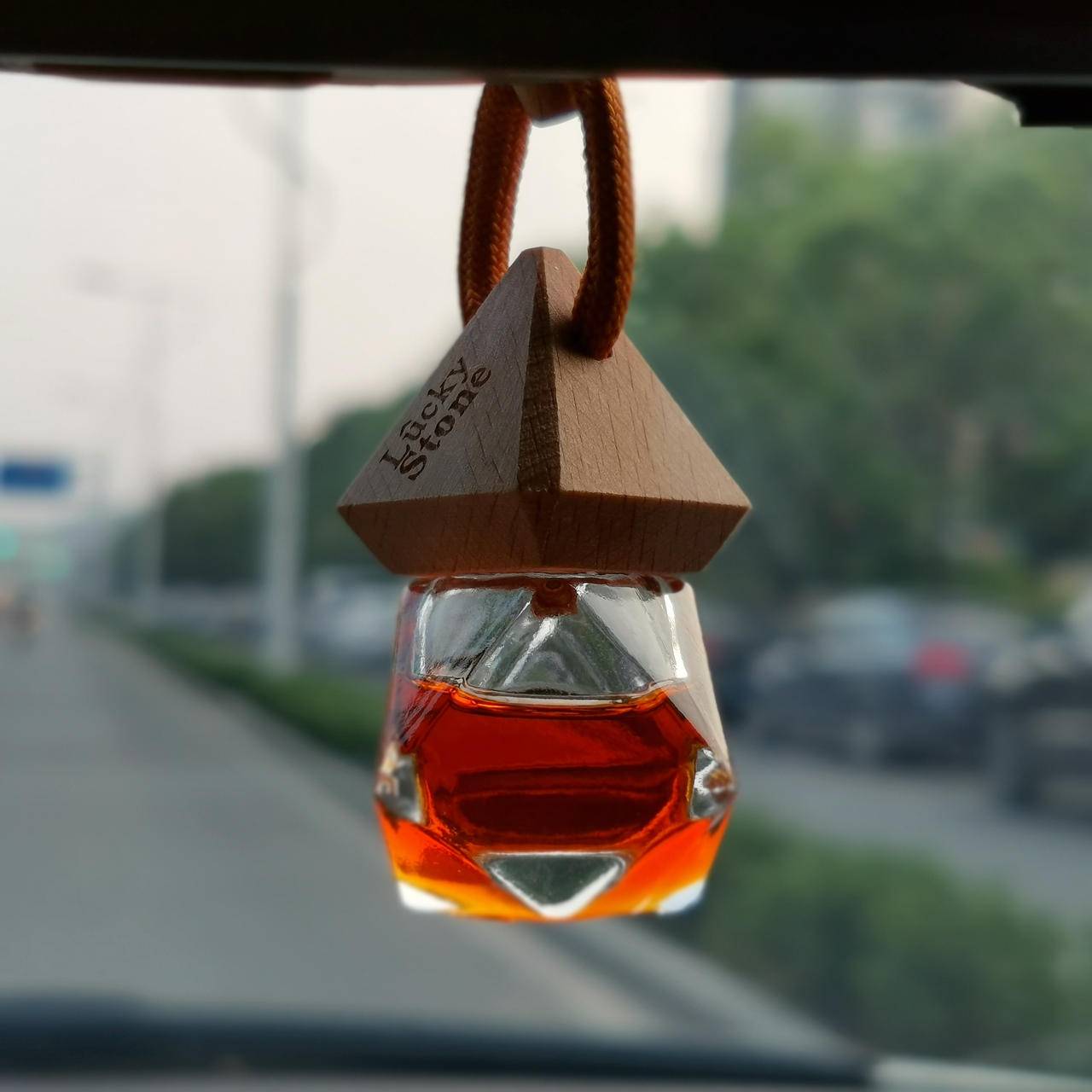 荣耀20pro评测视频,荣耀20与荣耀20pro深度评测