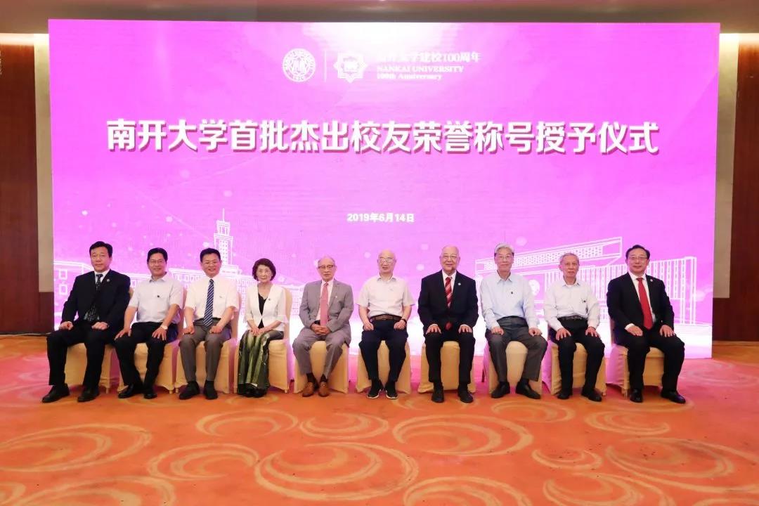 在癌症晚期仍然科学研究的院士,这位院士