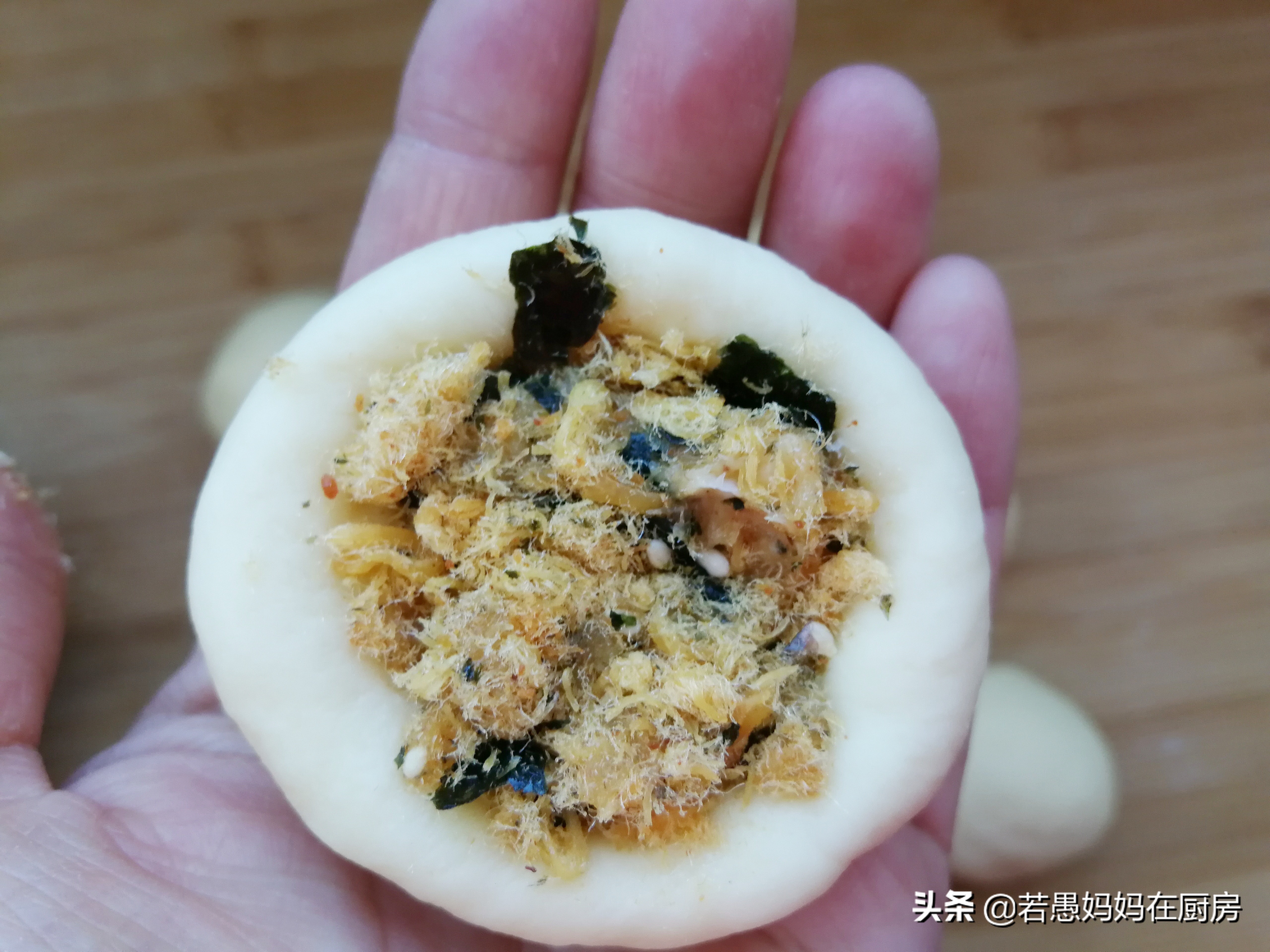 自制华夫饼的做法,自制华夫饼老的好还是嫩的好