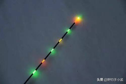 夜钓鲢鳙用夜钓灯好还是夜光棒好,夜光浮标好还是夜钓灯好用