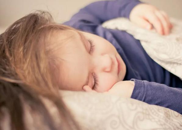 宝宝老做噩梦,宝宝总做噩梦哭醒怎么回事