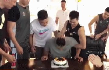 加时绝杀！60+三双还输球，这真是神仙在打架！