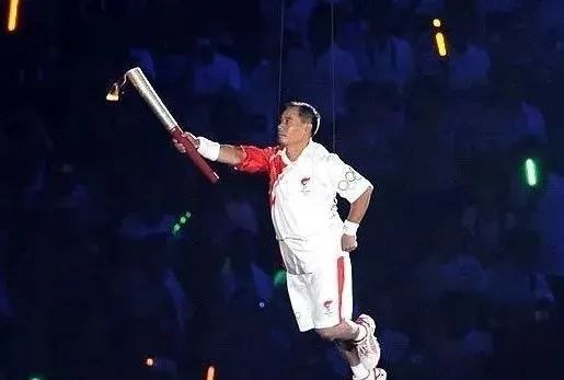 李宁鞋所面临的问题,李宁篮球鞋疯狂涨价