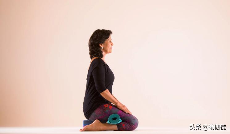 瑜伽小腿肌肉怎么放松,缓解腿部僵硬的瑜伽动作