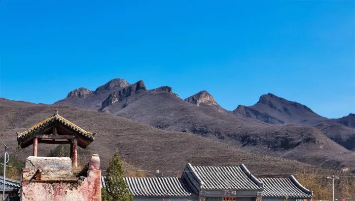 京西深山中的古村落苇子水村,京西找矿挖化石探访煤矿古村落