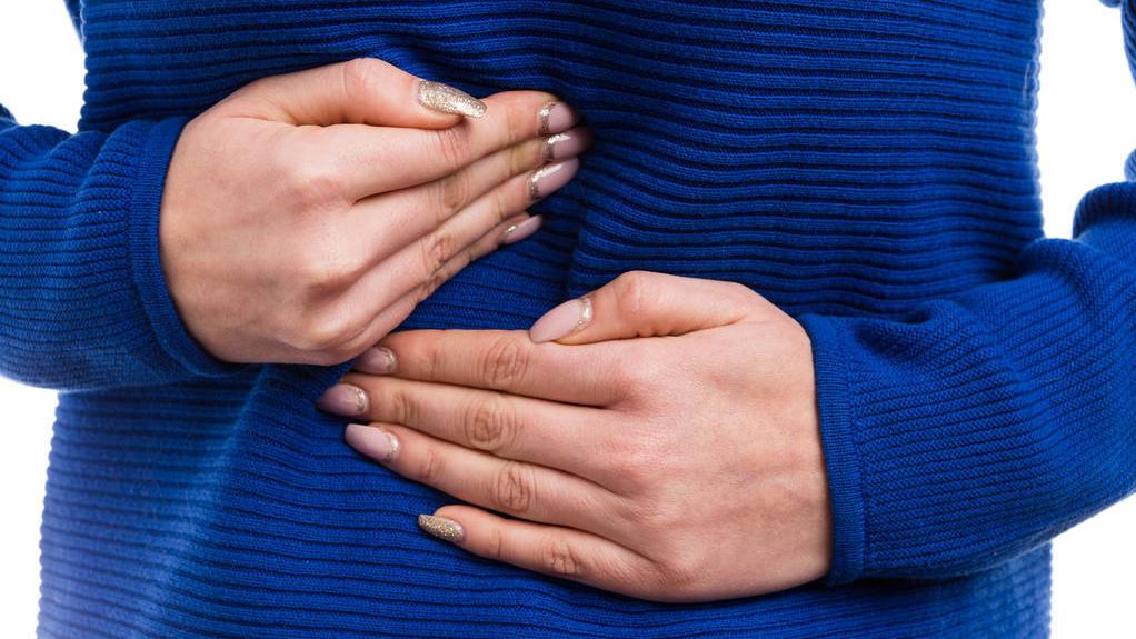 老人大便拉不来有痔疮怎么治,80岁的老人痔疮经常掉出来怎么办