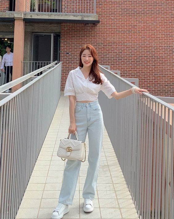 身材偏瘦干瘪女生夏季怎么穿,适合干瘦女生的穿搭