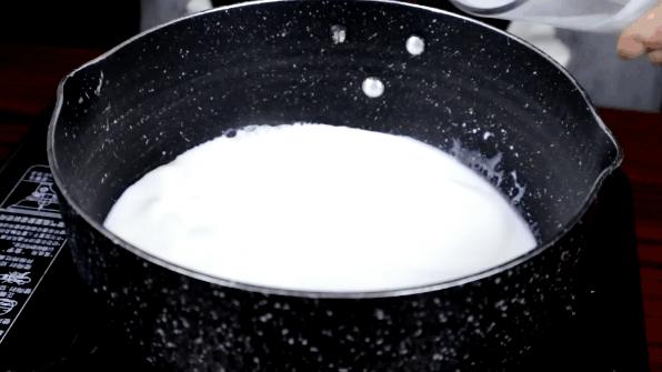 无需奶油简易慕斯蛋糕,不用奶油的慕斯蛋糕教程