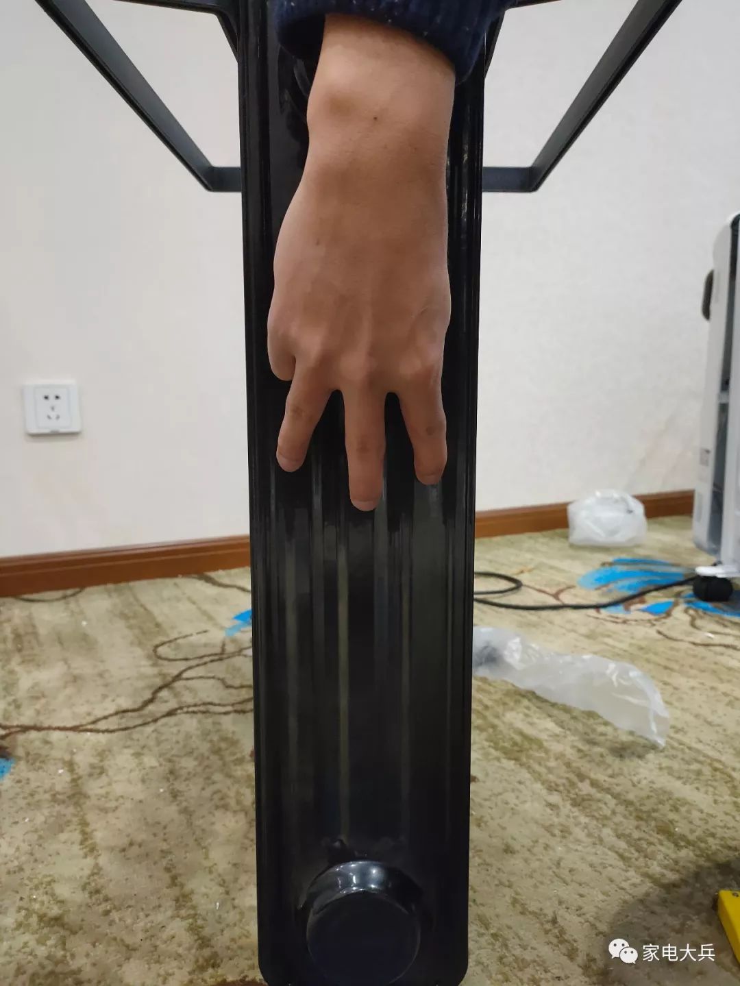 格力电热油汀取暖器拆解测评,美的油汀和先锋取暖器哪个好