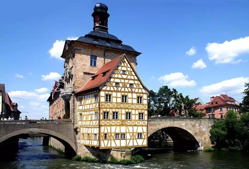 5个美到逆天的小众旅行目的地,这辈子一定要去的10个绝美小镇