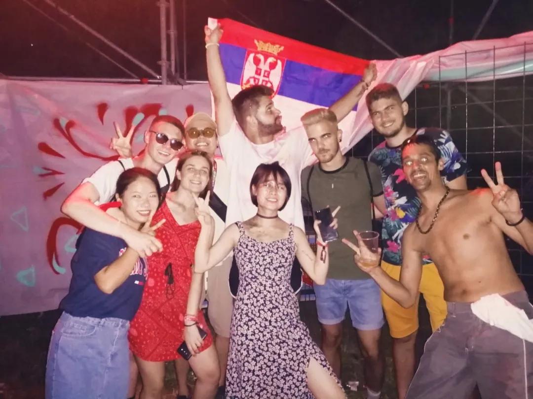 十年后农村女孩逆袭成为女总,一个农村姑娘的十年从乡村到城市